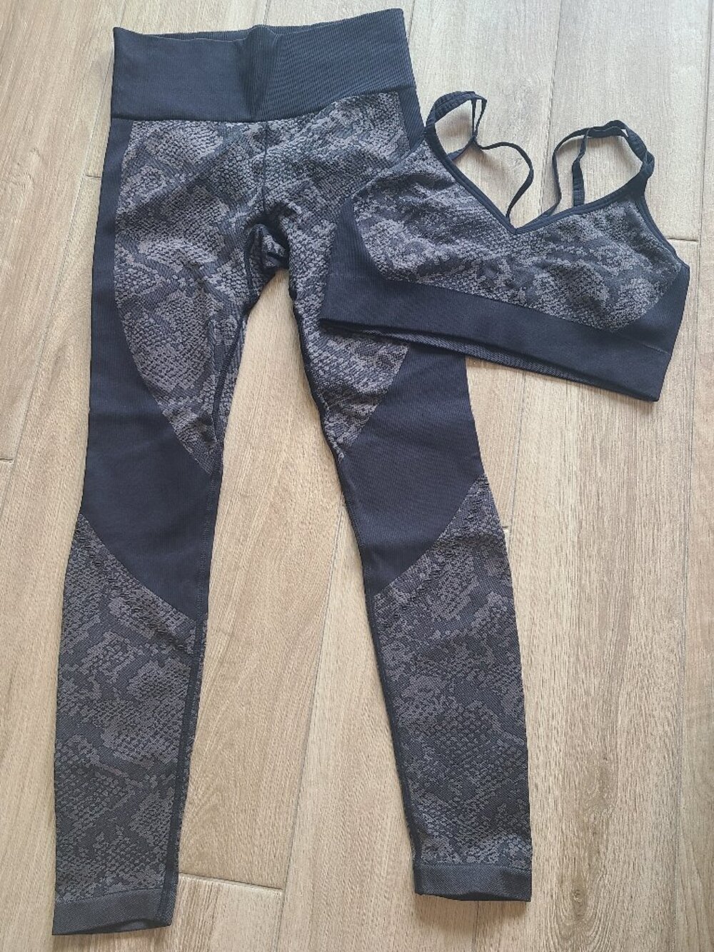 Joylab legging and bra set - small/extra small